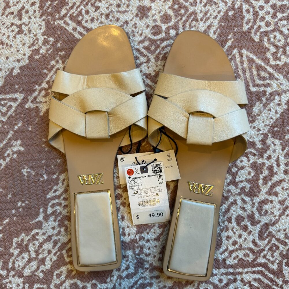 Zara Flat Leather Sandals NWT